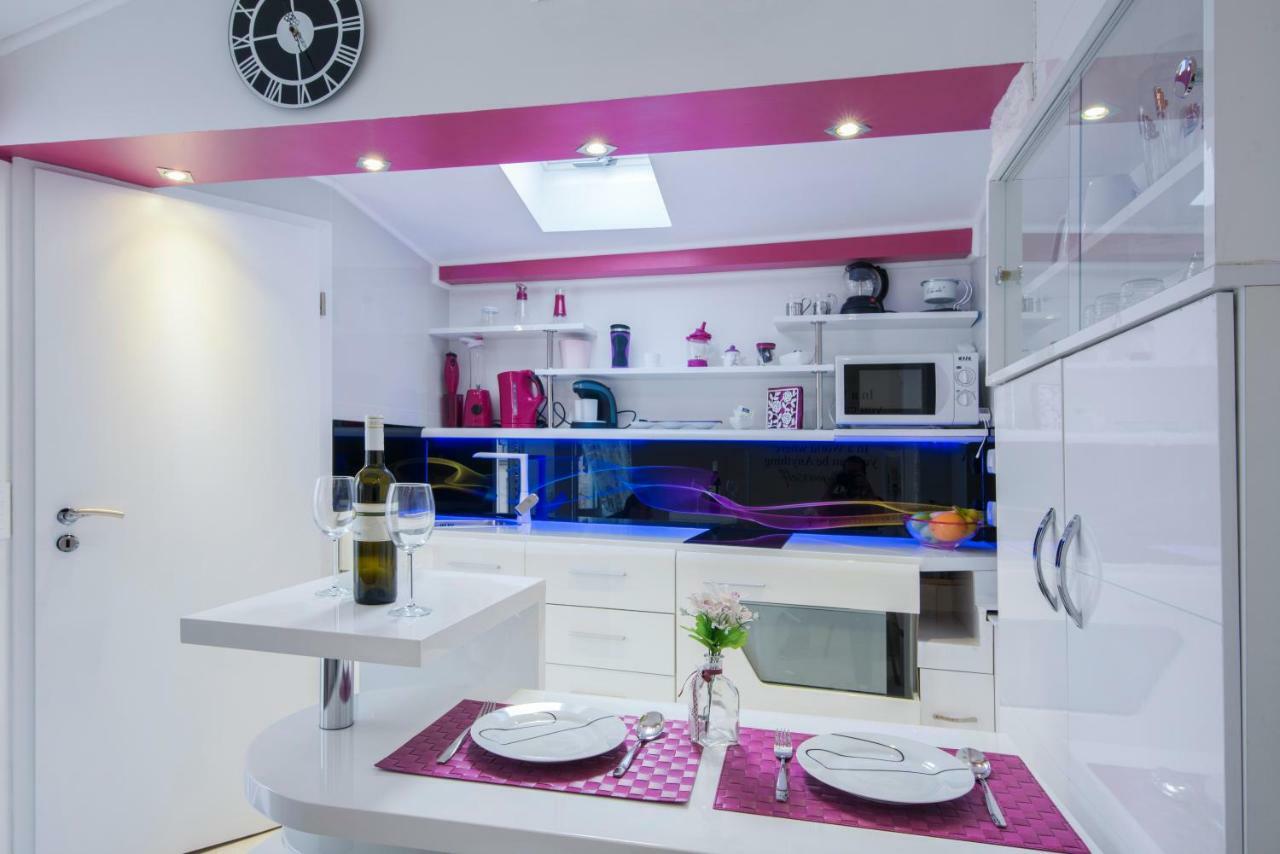 Cute Little Apartment In The Old Town Сплит Екстериор снимка